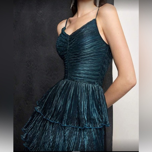 Luxe ruffle hem party formal cami dress - Picture 2 of 8